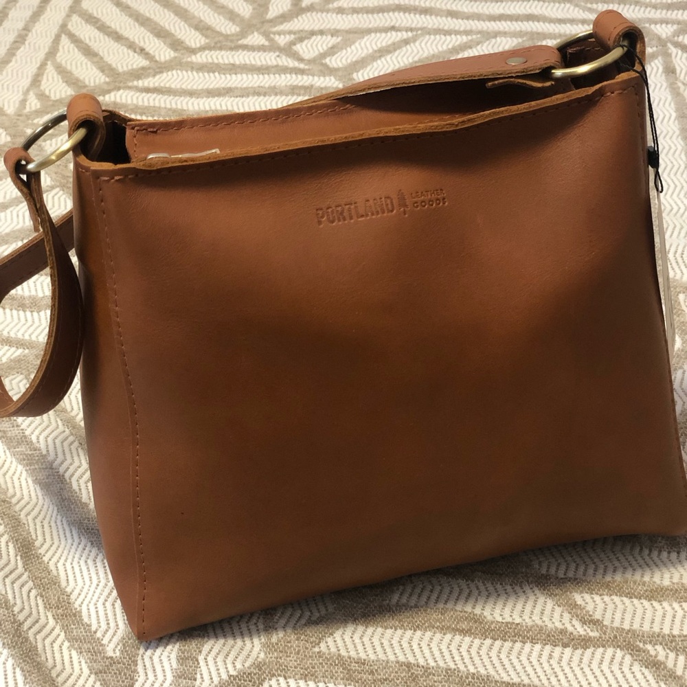 Portland Leather Triangle Shoulder Bag in Honey - Picture 11 of 16